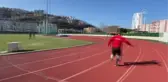Güllede dünya rekoru bulunan özel sporcu Ali Topaloğlu, özel çocuklara örnek oluyor