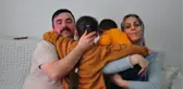 EVLAT SEVGİSİ TATMAK İÇİN OKUMA YAZMA ÖĞRENDİ, 3 ÇOCUĞA KUCAK AÇTI