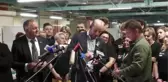Sean Penn, Ukraynalı mültecilere yardım için Rzeszow'da yetkililerle anlaşma imzaladı