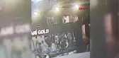 BAKIRKÖY'DE FUARDA STANT ÇÖKTÜ 4 YARALI