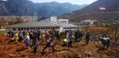 Denizli'den gelen minikler Marmaris'te 500 fidanı toprakla buluşturdu