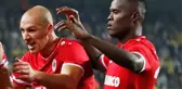 Fenerbahçe ellerini ovuşturuyor! Küllerinden doğan Samatta'ya gelen teklif sevince boğdu
