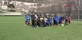 PROTEZ AYAK TAKILAN EREN, ÖZLEDİĞİ SAHALARA GERİ DÖNDÜ