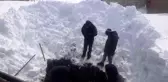 Tekman'da yolda kalan araçlar kurtarıldı