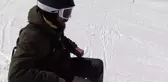 Kayak takımlarıyla alışverişe çıkmıştı, bu kez sandalye ile hem kaydı hem de çay keyfi yaptı