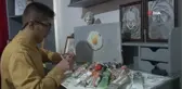 Arkadaşlarından esinlenerek başladı, sergi açmak için gün sayıyor