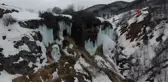 Buz sarkıtlarıyla görsel şölen sunan Dipsizgöl Şelalesi böyle görüntülendi