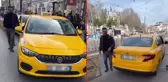 Müşteri seçen taksicilerin ipliğini pazara çıkarınca başına gelmeyen kalmadı! Mağdur vatandaşı bir de darbettiler