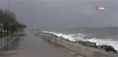 Pendik'te vatandaşlar şiddetli dalgalarla fotoğraf çekindi