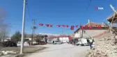 Ağaç sevdalısı köylüler, 28 yıldır bu şenlikte buluşuyor- Dinar'da 28 yıldır devam eden fidan dikim şenliği bu yılda yapıldı- Köylüler çoluk çocuk...