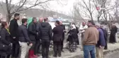 Karların erimesiyle sular altında kalan evlerin yaraları sarılıyor