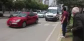 Otomobilin çarptığı genç kız ağır yaralandı