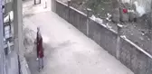 Son dakika haberi | Evlerden ziynet eşyası çalan kadın hırsızlar kamerada