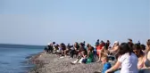 ZONGULDAK'TA GÜNEŞİ GÖREN SAHİLE KOŞTU