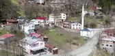 Yaklaşık 500 kişinin yaşadığı mahalle santim santim kayıyor