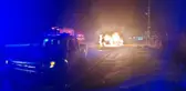 Trafik kazası sonrası alev alan araçtaki 4 kişi yaralandı