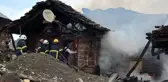 Sinop'ta 1 ev ve 3 ambar yandı