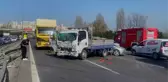 Son Dakika! TEM'de 10 araç birbirine girdi, trafik durma noktasına geldi
