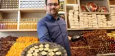 Kilosu 10 bin TL olan altın kaplamalı kayısı üretti