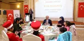 Mardin Valisi Demirtaş, yetimlerle iftar yaptı