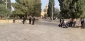 İsrail polisi Mescid-i Aksa'ya baskın düzenledi