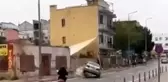 Kaldırımda son bulan 3 saniyelik drift, sosyal medyayı salladı