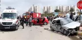 OTOMOBİLLER ÇARPIŞTI; 4'Ü ÇOCUK, 7 YARALI