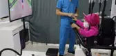 Lösemili Zehra, fizik tedavi ile yürümeye başladı