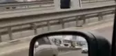 Kartal'da motosiklet sürücüsünün yatakla tehlikeli yolculuğu kamerada
