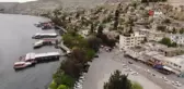 Halfeti'nin simgesi Karagül çiçek açtı