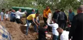 KANALA DÜŞEN ARAÇTA BOĞULAN ÇİFT VE 2 ÇOCUKLARI TOPRAĞA VERİLDİ