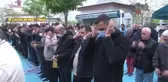 Belediye Başkanı Murat Aydın, bayram namazını Beykozlularla birlikte kıldı
