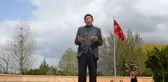 Babasının 100 yıl önce savaştığı toprakları ziyaret etti