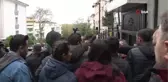 HDP Genel Merkezi önünde gerginlik... Evlat nöbeti tutan aileler siyah çelenk bıraktı