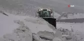 Bitlis'teki kar yağışı Nemrut yolunun açılmasına engel oldu