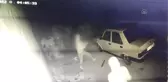 Kundaklanan otomobil, kullanılamaz hale geldi