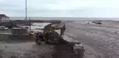 Su basan ahırdaki hayvanlar duvar kırılarak kurtarıldı