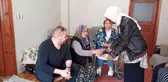 Annelerinden 8 bin kilometre ötede Anneler Günü'nü kutladılar