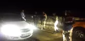 Çamurlu yolda mahsur kalan otomobildeki 2 kişi, AFAD ekiplerince kurtarıldı