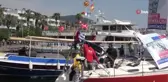 Hopa'dan denize açılarak yelkenli tekne ile Marmaris'e kozalak getirdiler