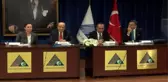 'İNŞAAT HUKUKU SEMPOZYUMU'NDA ALANINDA UZMAN İSİMLER YEDİTEPE'DE BULUŞTU