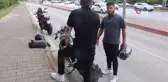 Son dakika haber: Otomobilin çarpıp kaçtığı yaralı genç, motosikletini bırakmamak için hastaneye gitmedi