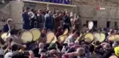 İran'daki şenlikte nefes kesen tef gösterisi
