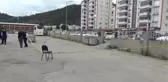 Karısını ve erkek kardeşini otogarda tabancayla yaraladı