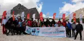 Hakkari'de 3 bin 300 rakımda kayak yarışması