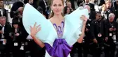Cannes Film Festivali'nde Meryem Uzerli rüzgarı! Kıyafetleri ve duru güzelliğiyle göz kamaştırıyor