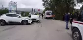 Mudurnu'da iki otomobil çarpıştığı kazada 4 kişi yaralandı