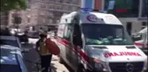 EVDE ÇIKAN YANGINDA PENCEREDEN ATLAYAN KADIN ÖLDÜ