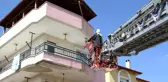 Evde düşen yaşlı kadının imdadına itfaiye ve sağlık ekipleri yetişti
