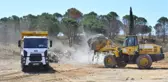 Manavgat'taki orman yangınında zarar gören alanlara dökülen molozlar kaldırılıyor